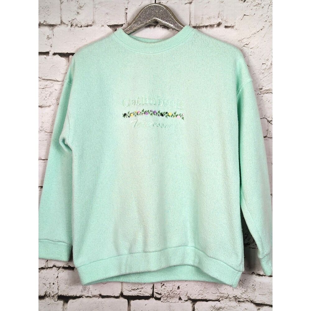 VINTAGE Coastal Grandma Embroidered Gatlinburg, Tennessee Sweat Shirt USA Large